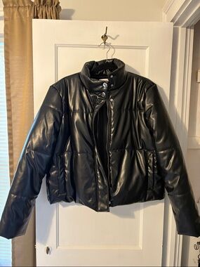 Black Puffer Cropped Jacket - Women's Quilted Faux Leather Coat